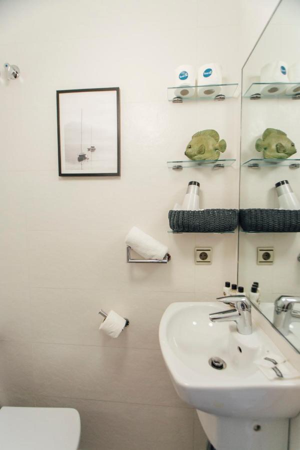 Comfortable Duplex- 1bd 2bth- Dean Miranda * Sevilha