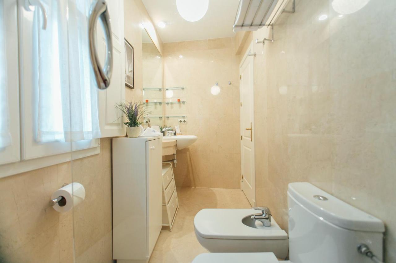 Comfortable Duplex- 1bd 2bth- Dean Miranda Appartement